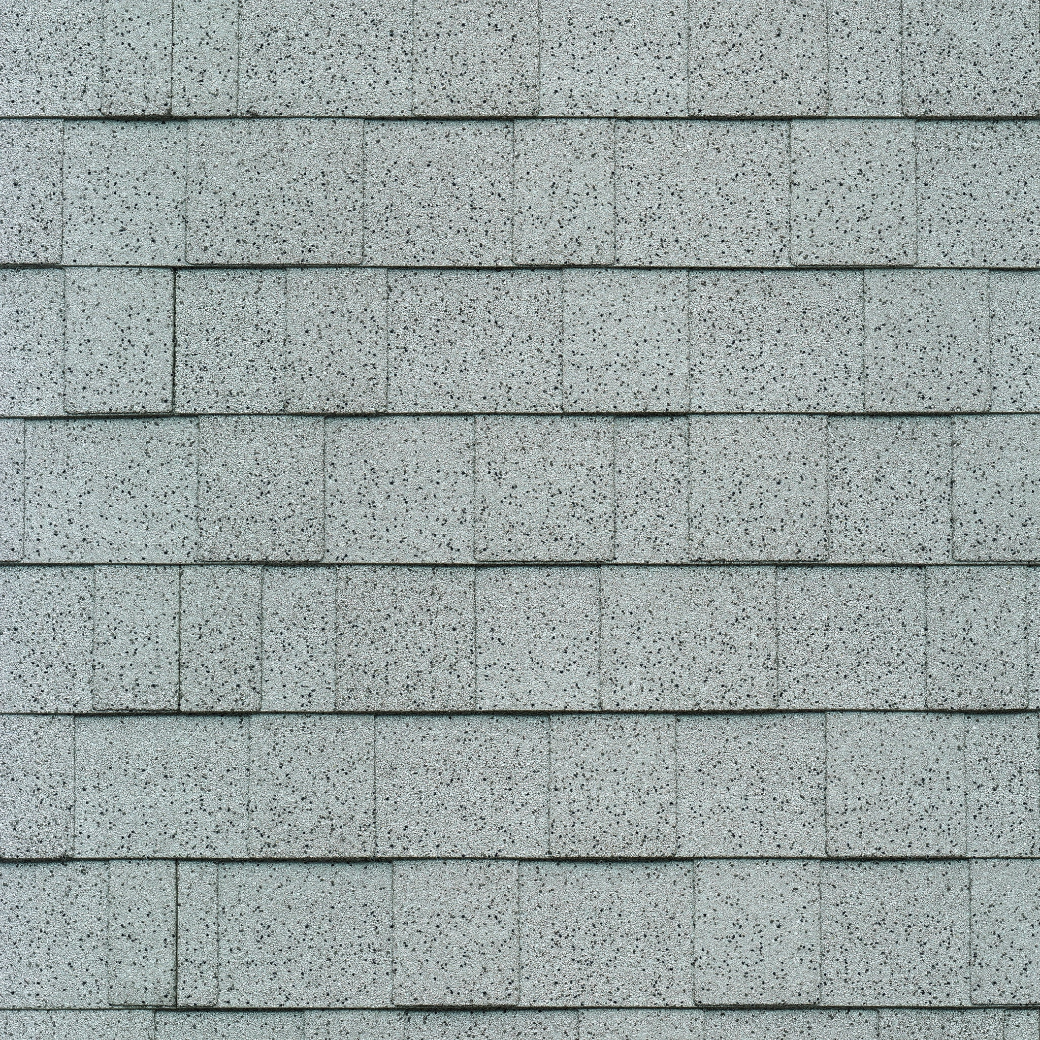 IKO Cambridge shingles in Dove White, colour swatch