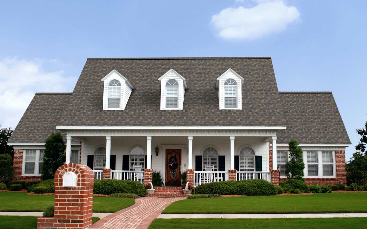 Owens Corning Duration FLEX shingles on a residential roof