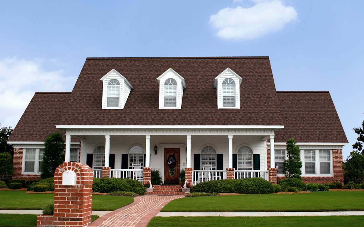 Owens Corning TruDefinition Duration shingles on a residential roof
